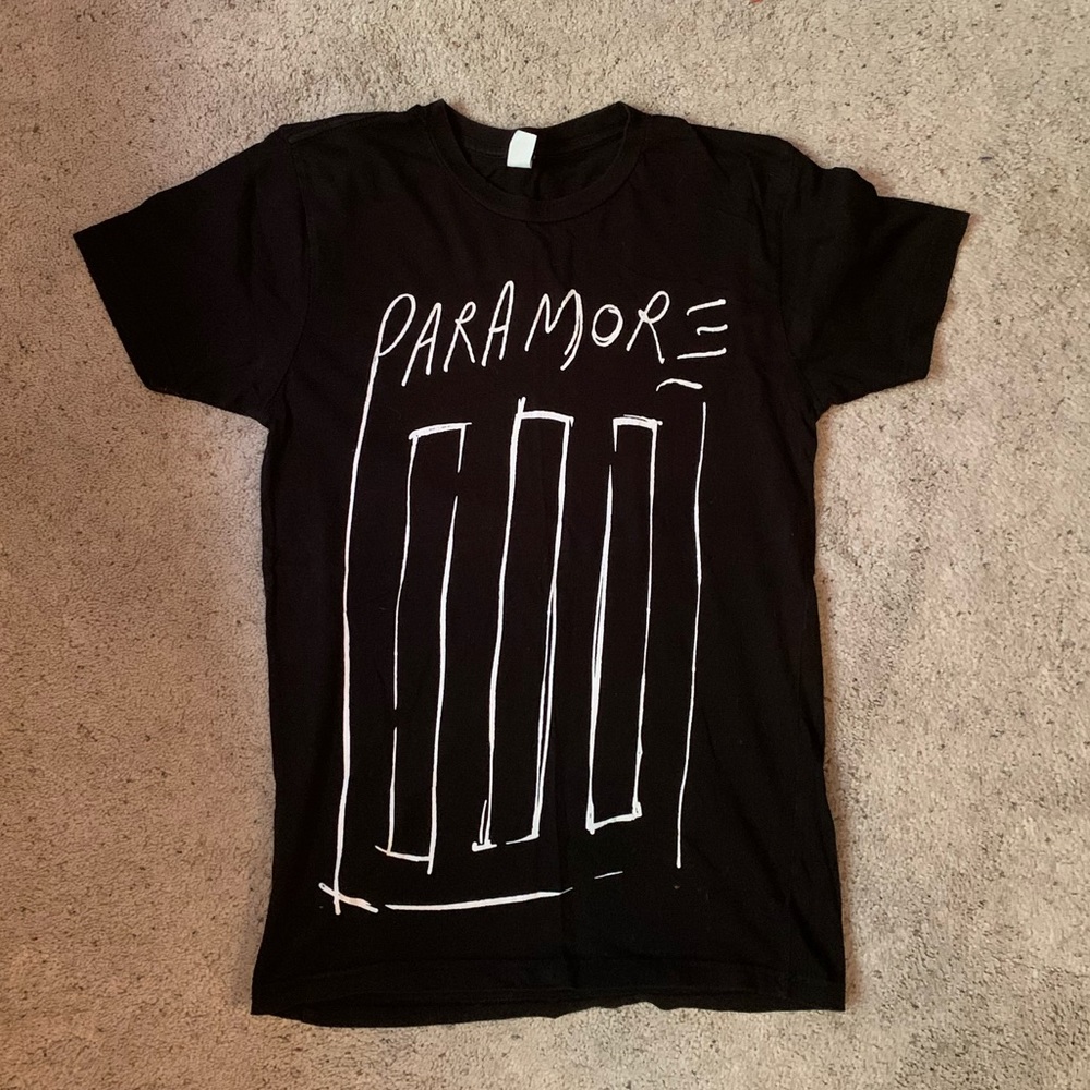 Riot era Paramore tee Hayley Williams